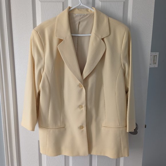 Suit 3 piece - Picture 5 of 5